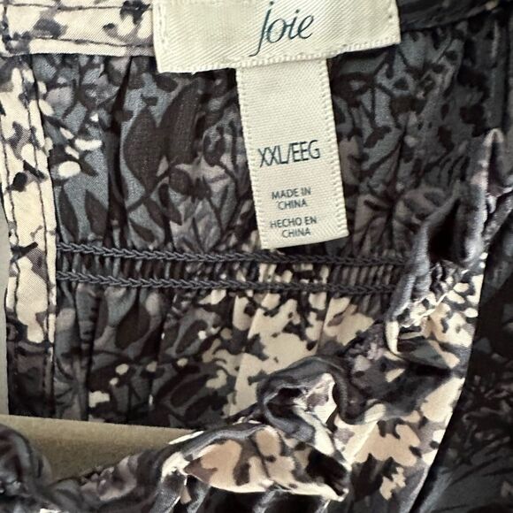 Joie Black and White Leaf Print Sleeveless Smocked Yoke Top | Size XXL - Picture 8 of 10